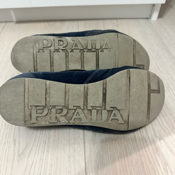 Prada driving shoes. - Picture 3 of 3